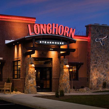 Longhorn steakhouse restaurant entrance